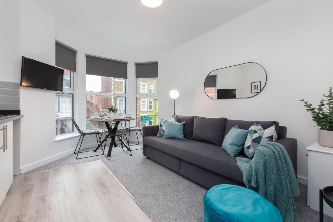 Charles Alexander Short Stay - Charnley House Apartments 블랙풀 외부 사진