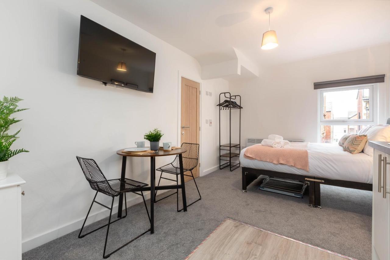 Charles Alexander Short Stay - Charnley House Apartments 블랙풀 외부 사진