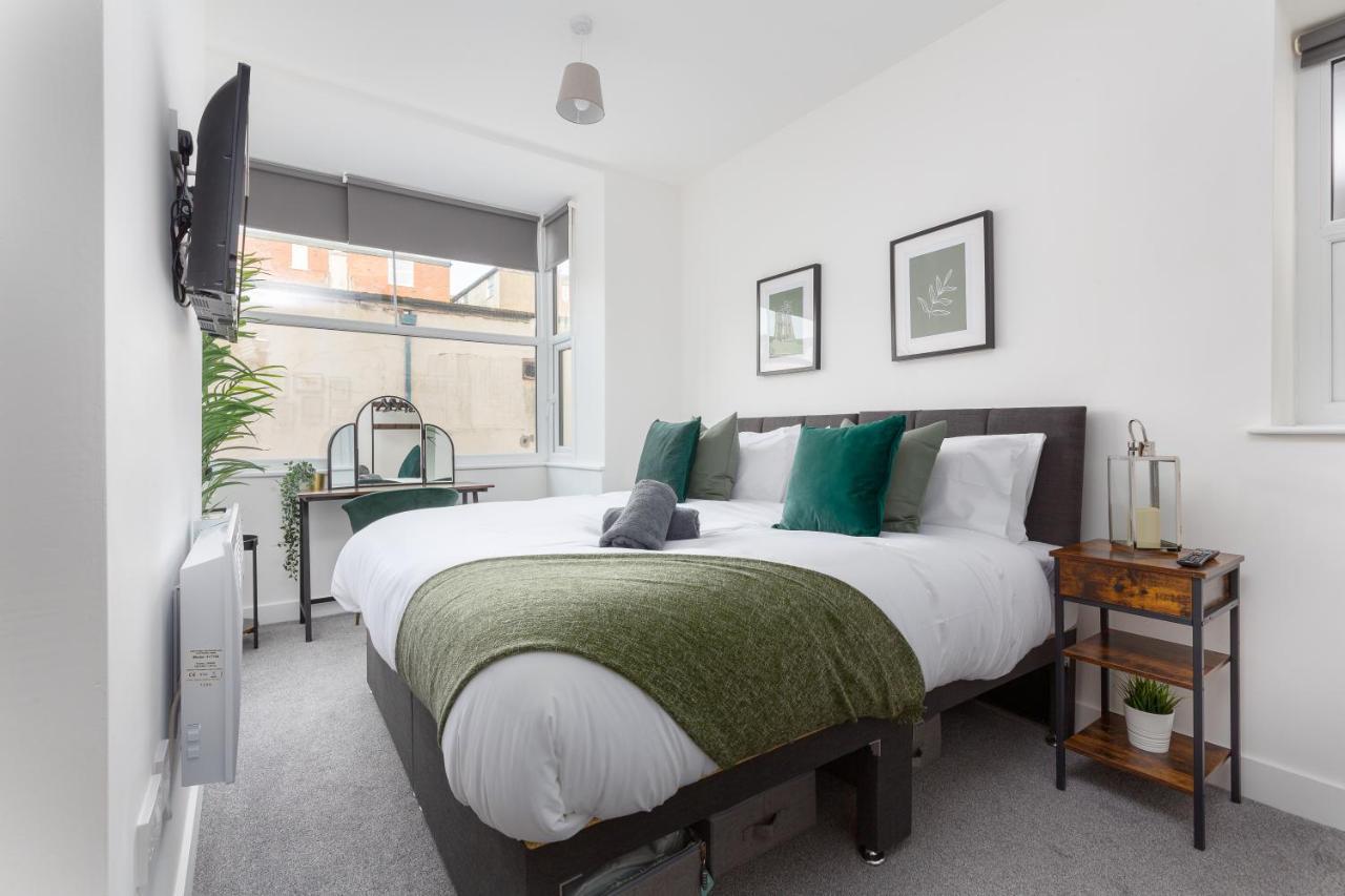 Charles Alexander Short Stay - Charnley House Apartments 블랙풀 외부 사진